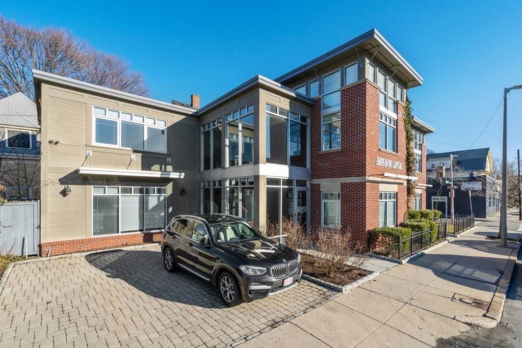 404 S Huntington Ave - Photo 1