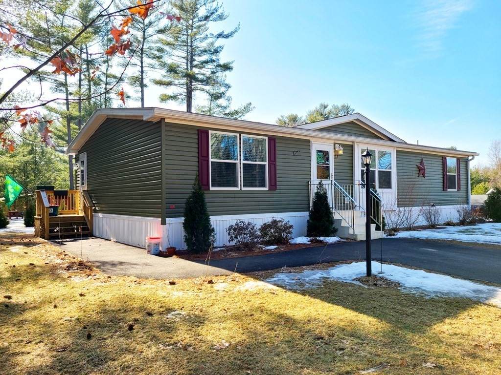 21 Joanne Drive - Photo 1