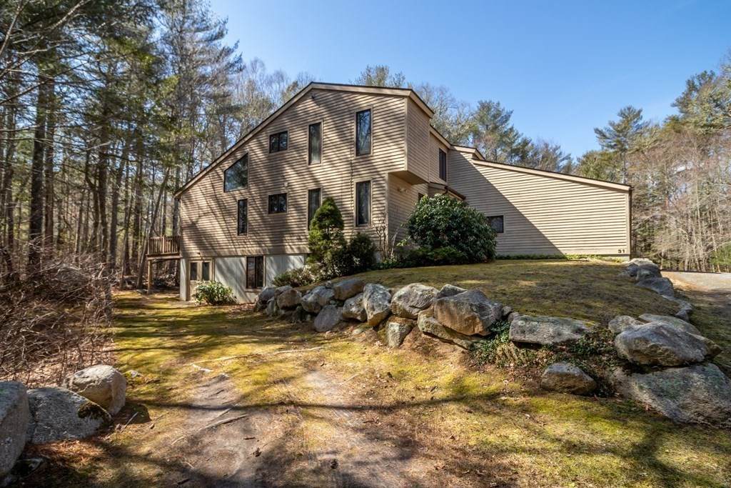 31 Holly Pond Road - Photo 1