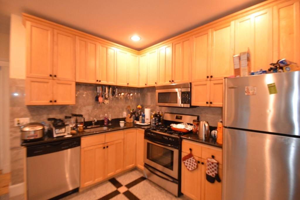 69 Babcock St - Photo 1