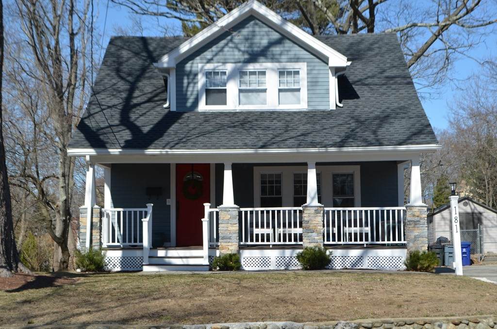 181 Lowell St - Photo 1