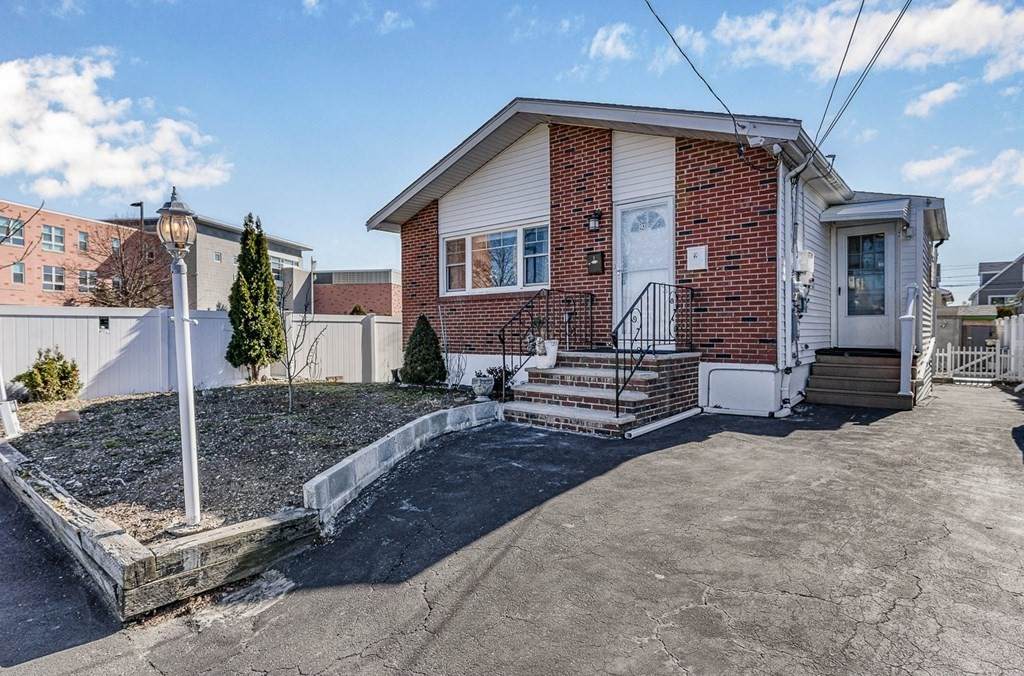 103 Tapley Ave - Photo 1