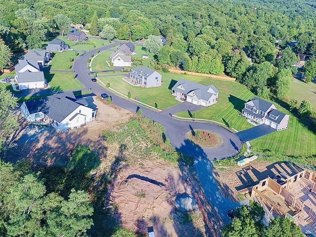 12 Willow Brook Ln - Photo 1