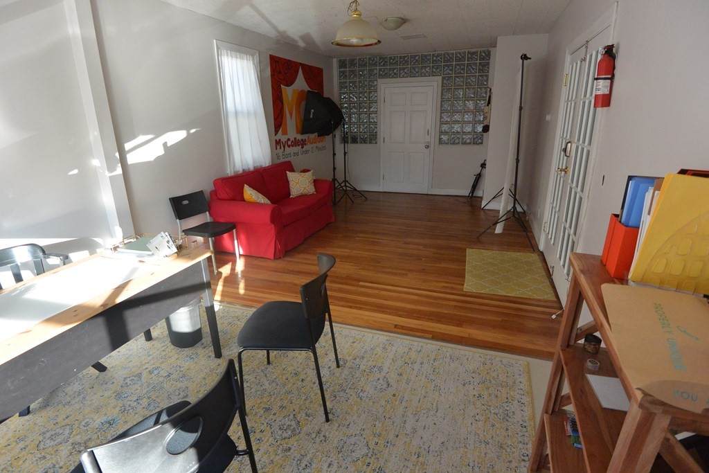 569 Cambridge St - Photo 1