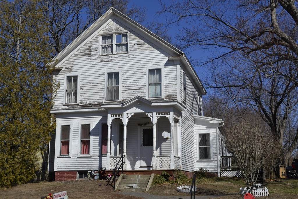 44 Railroad Ave - Photo 1