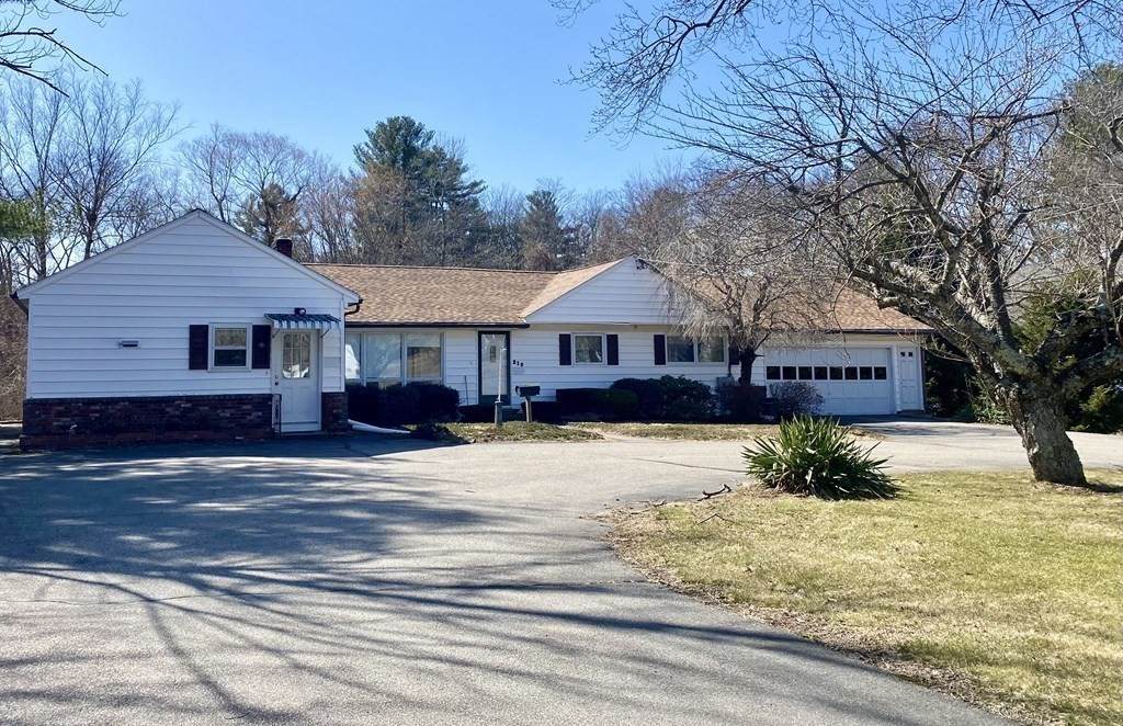 210 South St - Photo 1