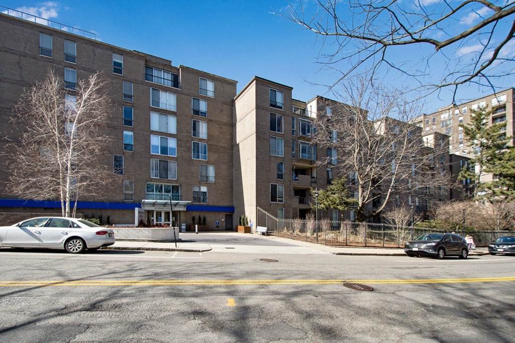 99 Pond Ave - Photo 1