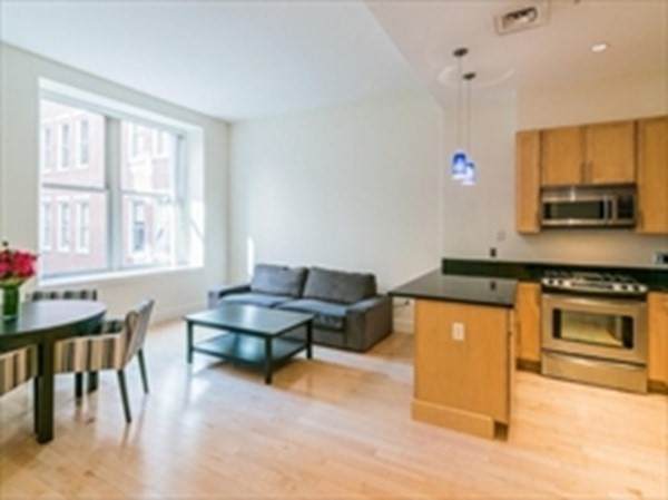 181 Essex St - Photo 1
