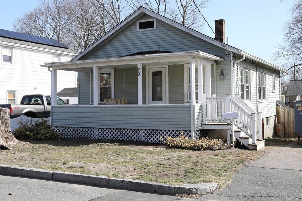 29 Clifford Ave - Photo 1