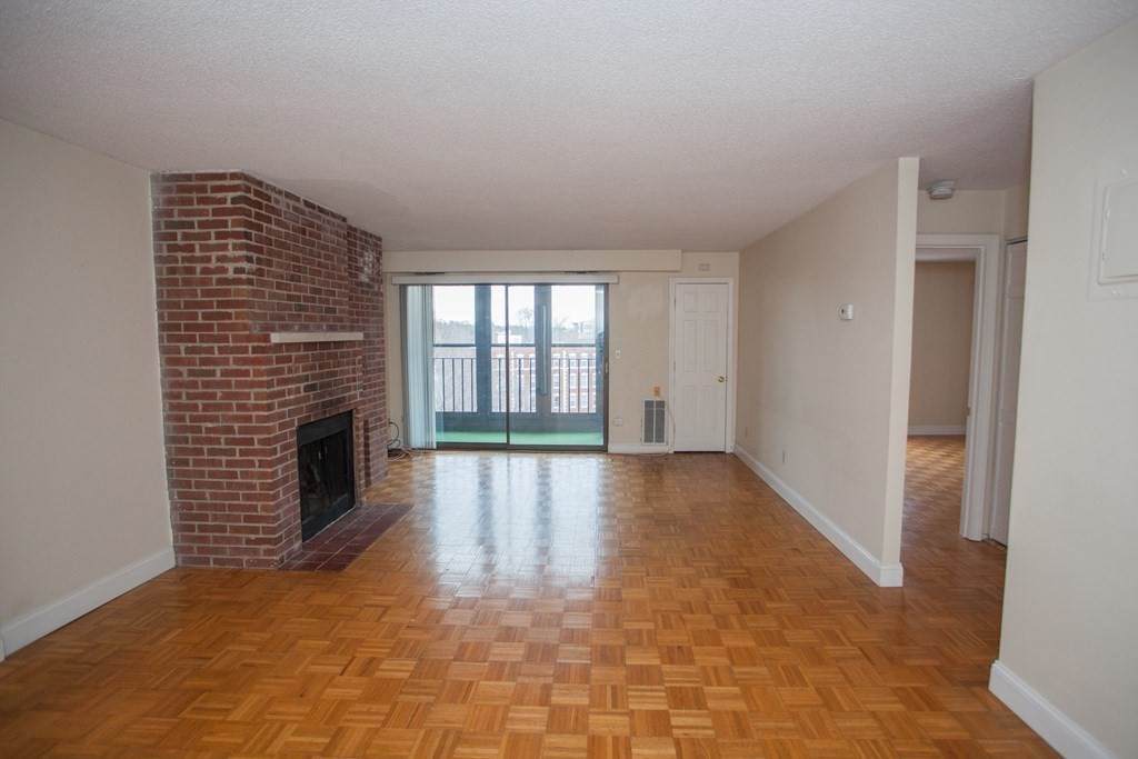 1580 Massachusetts Ave - Photo 1