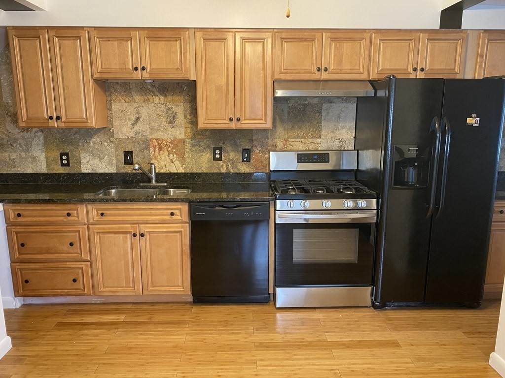 131 Josephine Ave - Photo 1