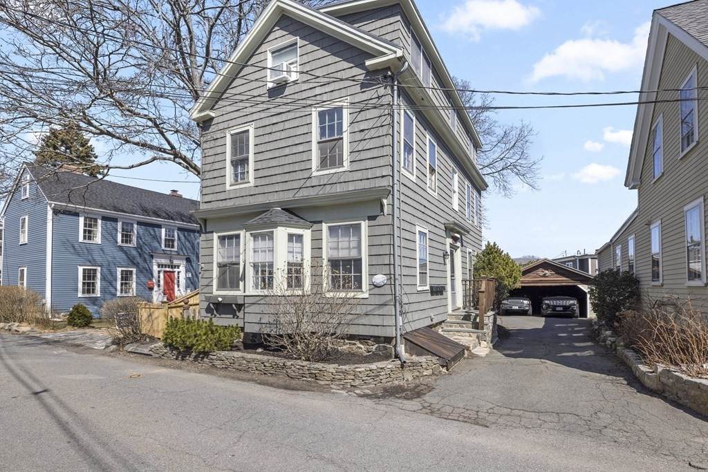 8 Selman Street - Photo 1