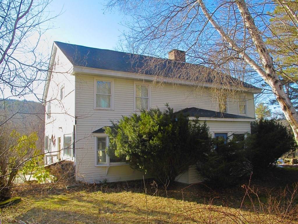 121 Petticoat Hill Rd - Photo 1