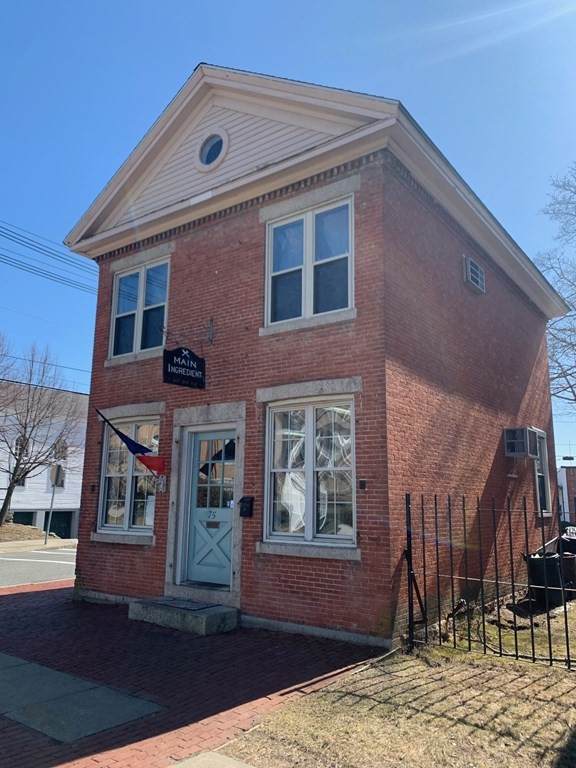 75 N Main St - Photo 1