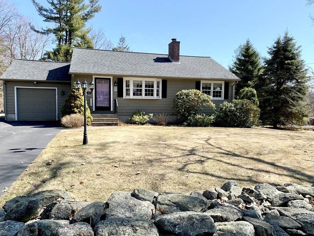 734 Salisbury Street - Photo 1