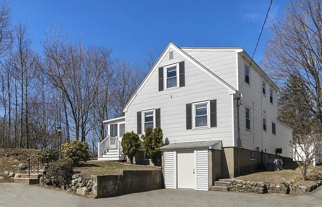 8 Brentwood Rd - Photo 1
