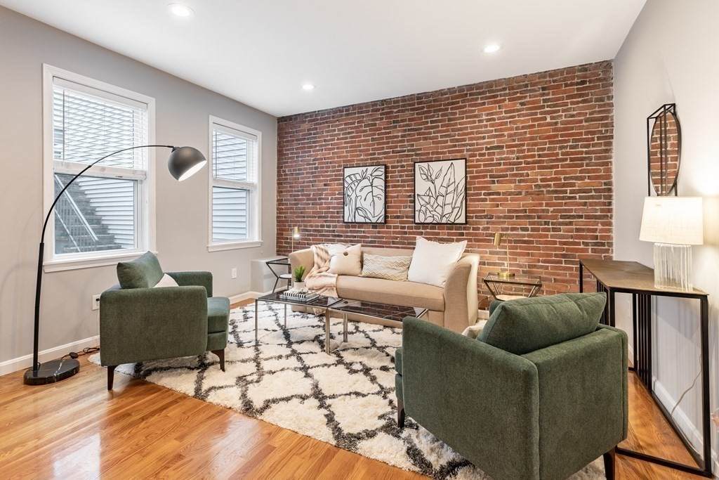 353 Sumner St - Photo 1