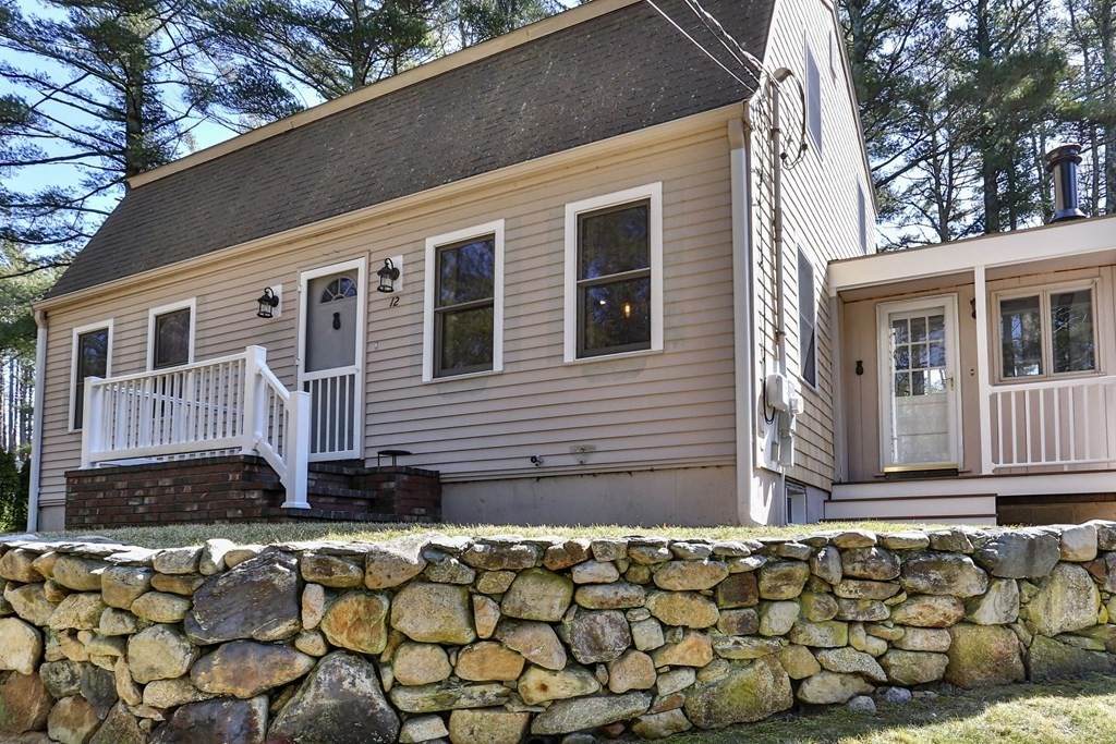 12 College Pond Rd - Photo 1