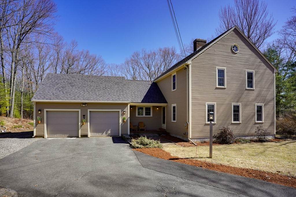63 Davis St - Photo 1