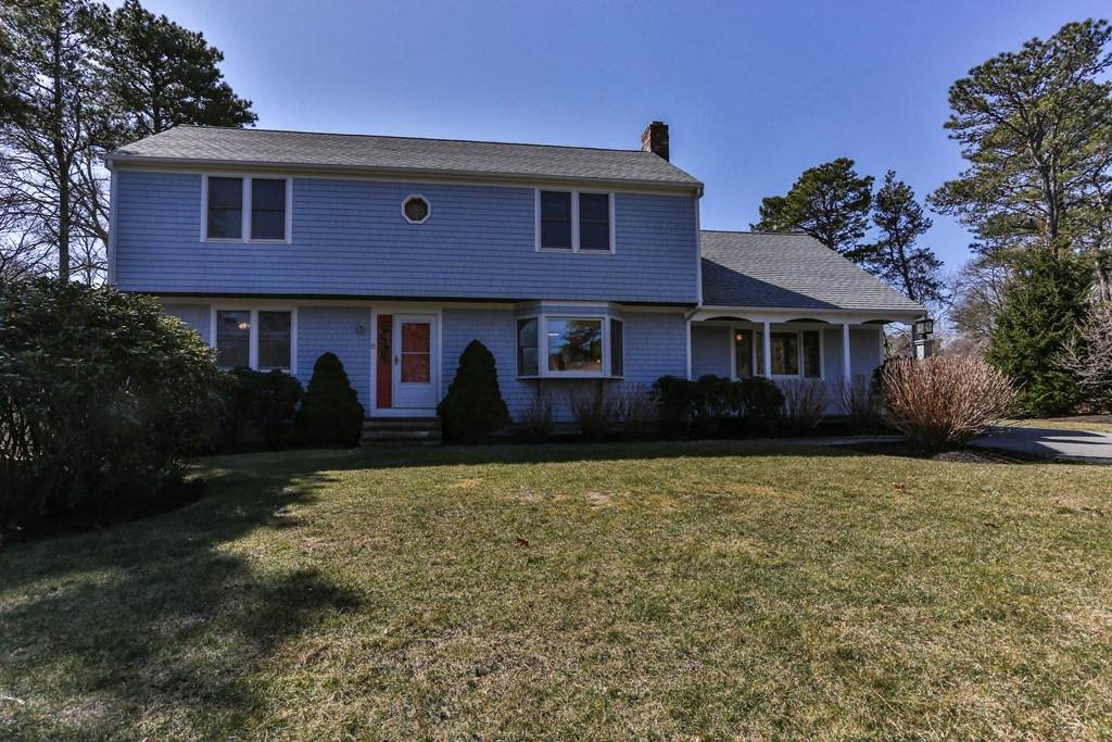6 Betty Ave - Photo 1