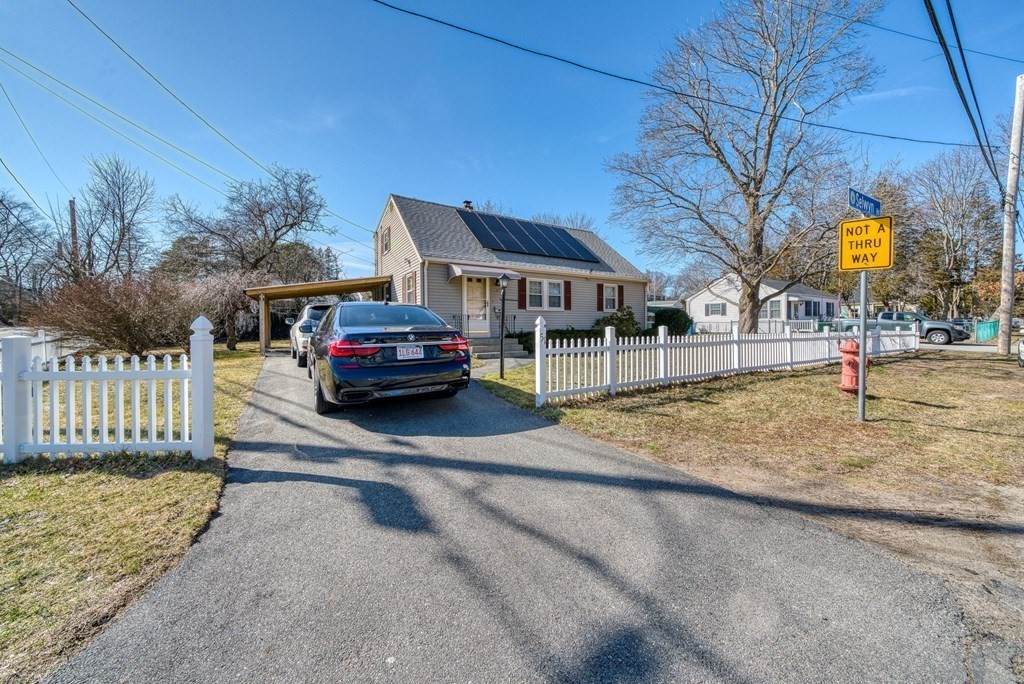51 Selwyn Rd - Photo 1
