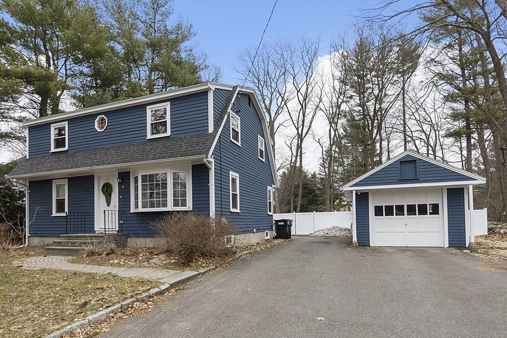 247 Main St - Photo 1
