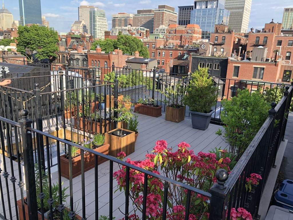 351 Marlborough St - Photo 1