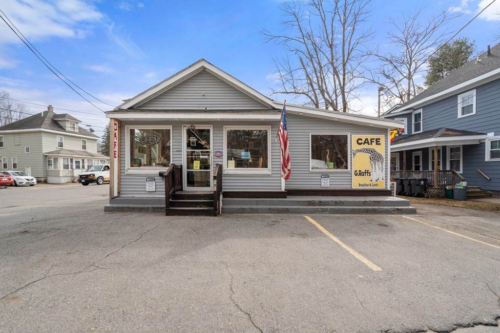 181 Groveland St - Photo 1