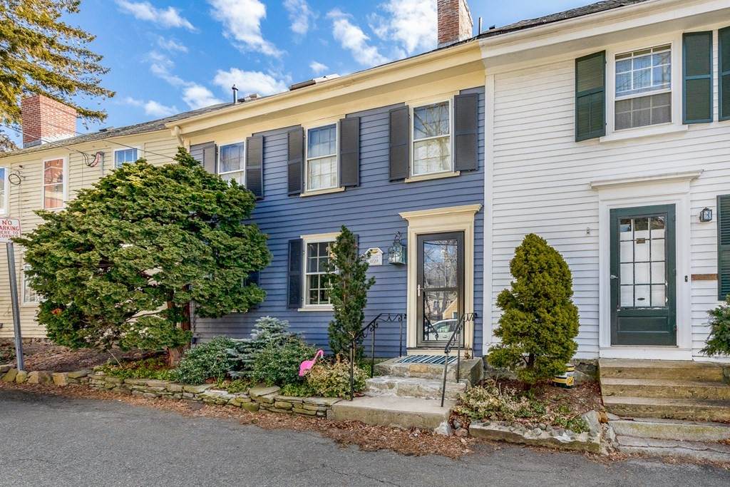 8 Middle Street - Photo 1