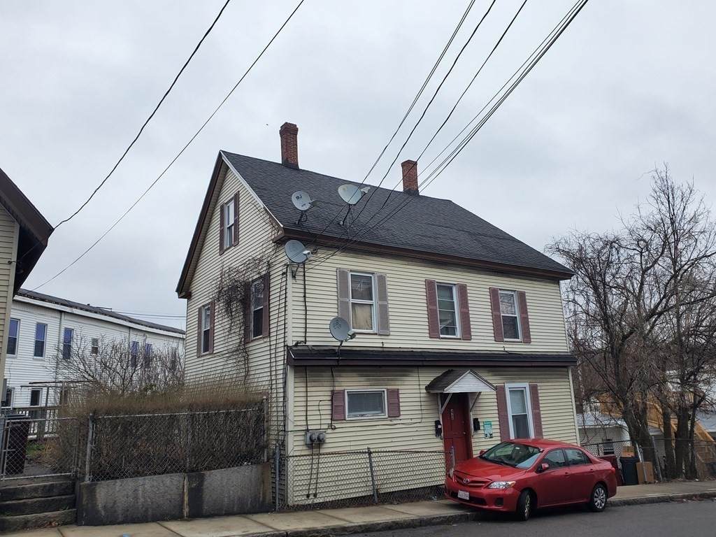 40 Wamesit St - Photo 1