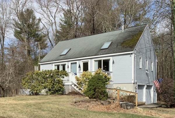 135 Union Ave - Photo 1