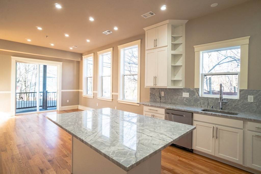 51 Hamilton - Photo 1