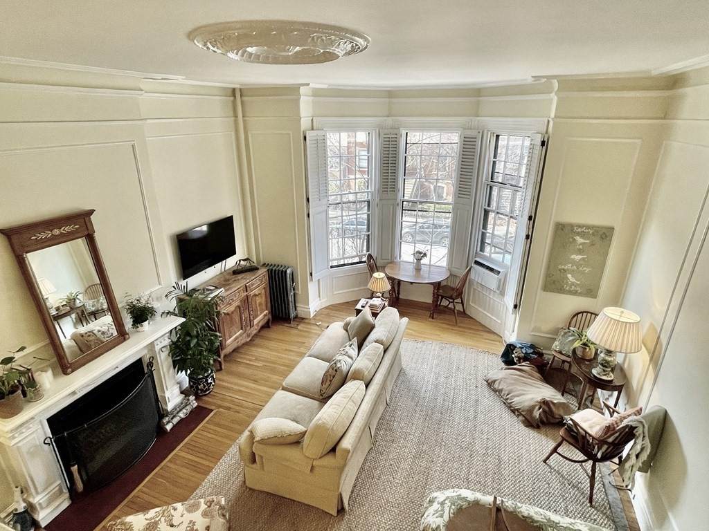 235 Beacon - Photo 1