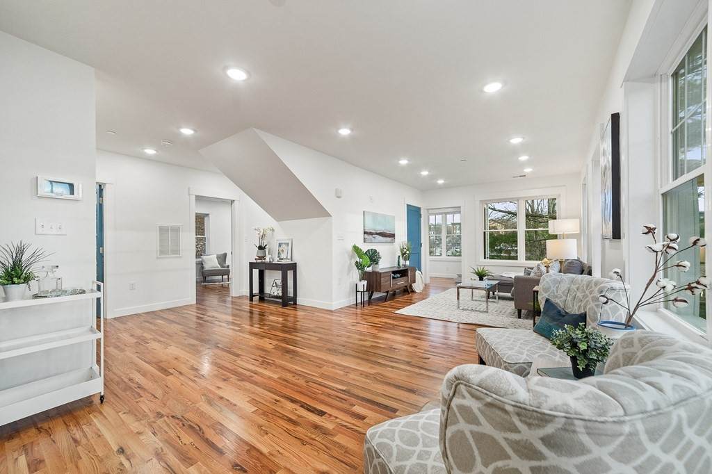 15 Bancroft St - Photo 1