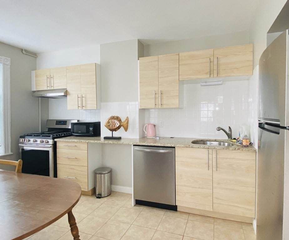 48 Gardner Street - Photo 1