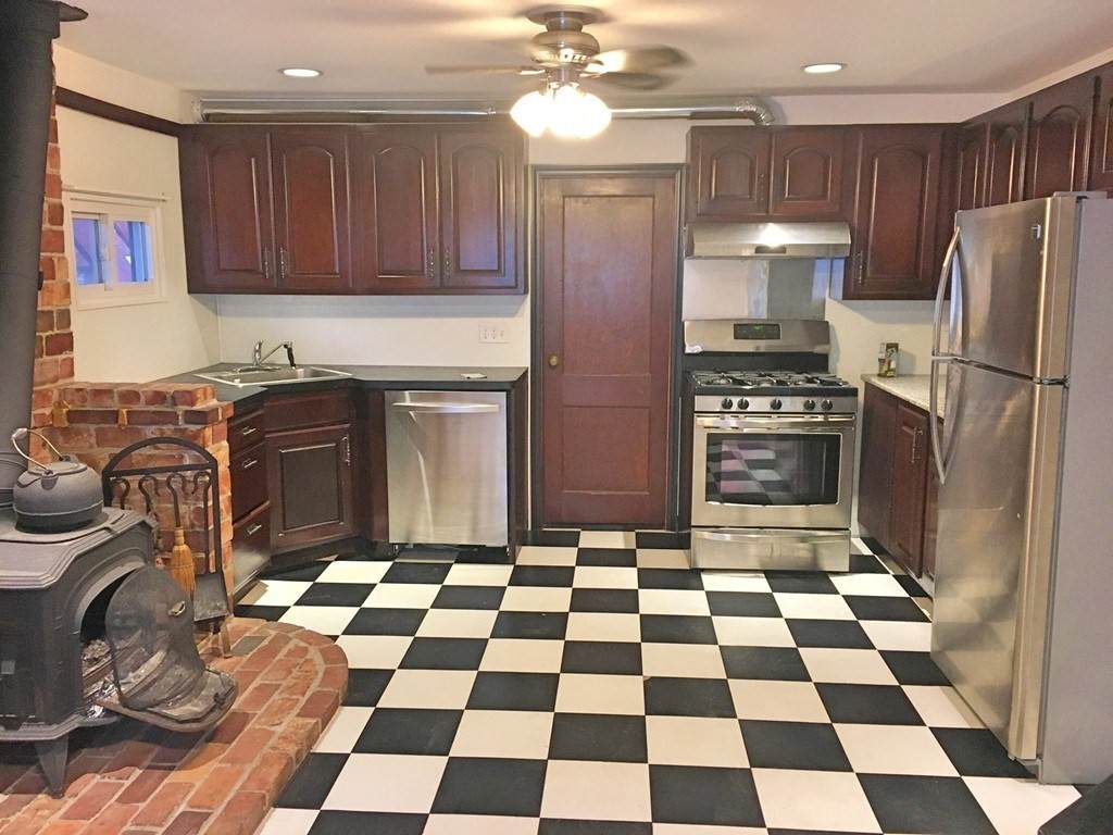 22 Almont - Photo 1