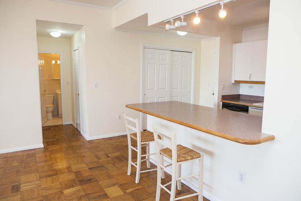 6 Whittier - Photo 1