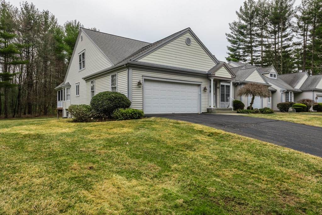 222 Pinehurst Dr - Photo 1