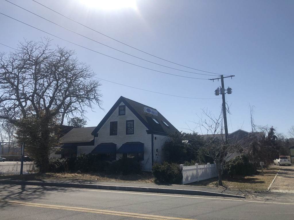 435 Main St - Photo 1