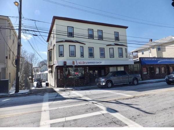 545-547 Washington St - Photo 1
