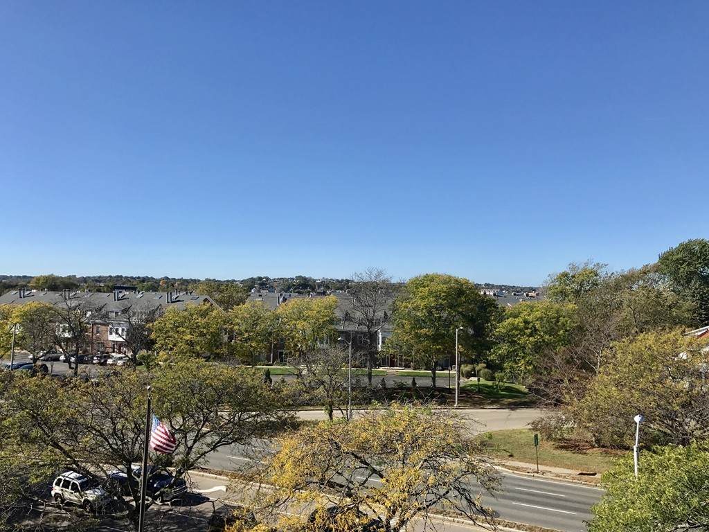 185 Quincy Shore Drive - Photo 1