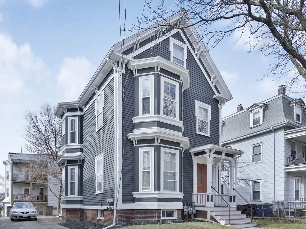 48 Vinal Ave - Photo 1