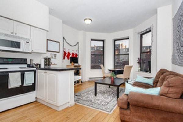 420 Massachusetts Ave - Photo 1