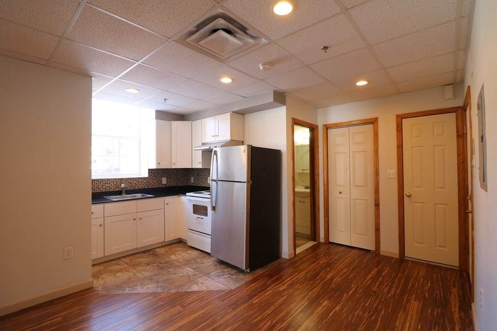 72 Kneeland - Photo 1