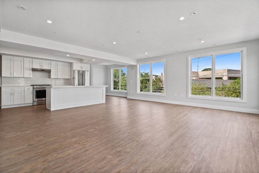 135 Hancock Street - Photo 1