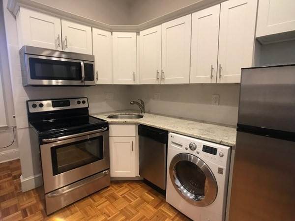 244 Beacon Street - Photo 1