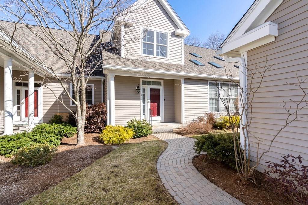 101 Willowbrook Drive - Photo 1