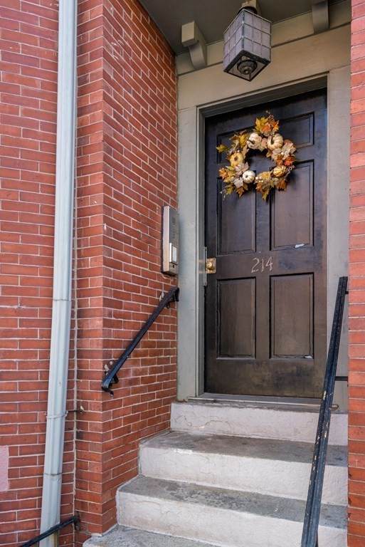 214 Washington Ave - Photo 1