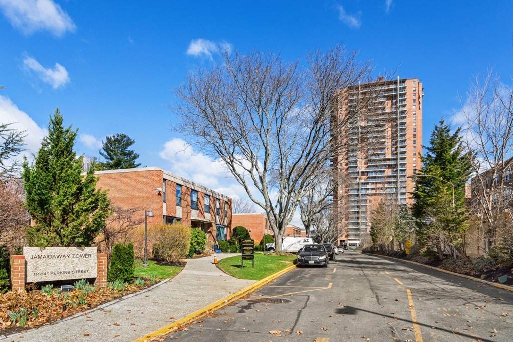111 Perkins Street - Photo 1