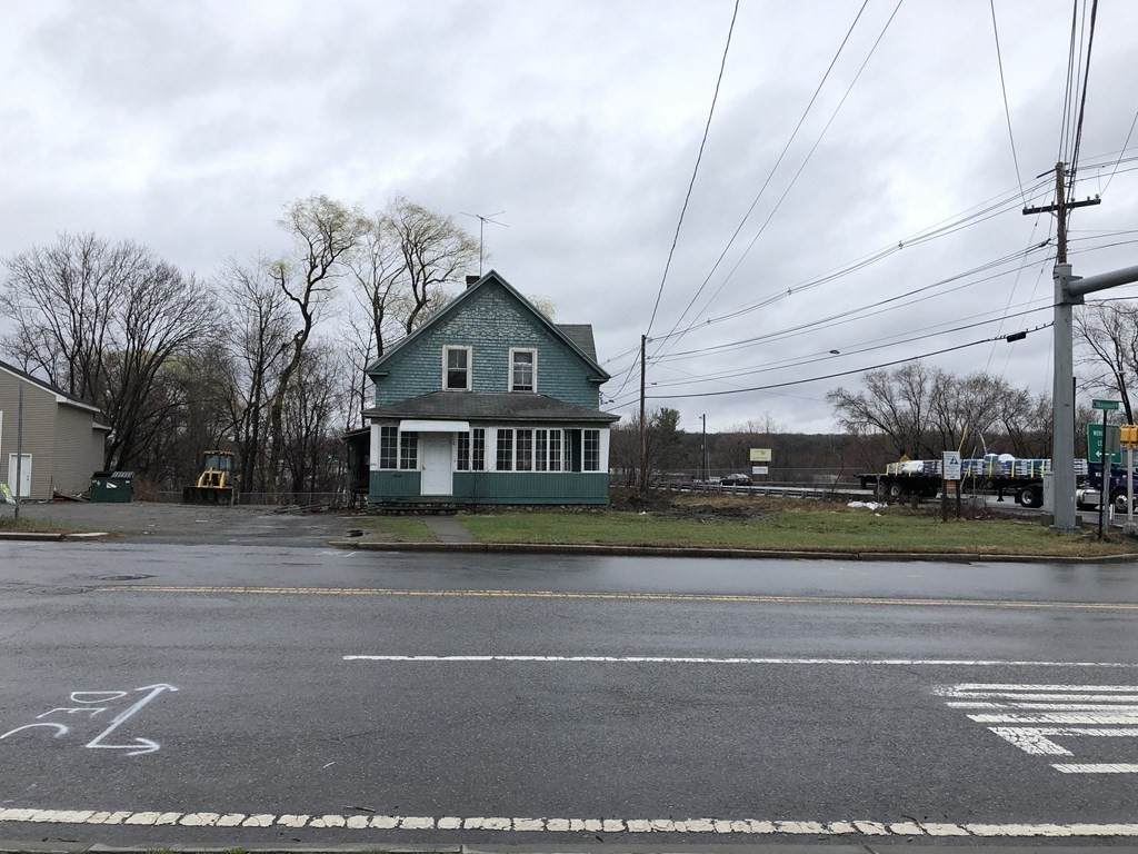 535 Massasoit Rd - Photo 1